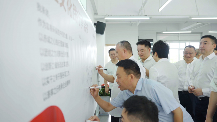 1745284282777451RyAb.jpg 72194a7c4864515a27241c3fd39d5c8.jpg